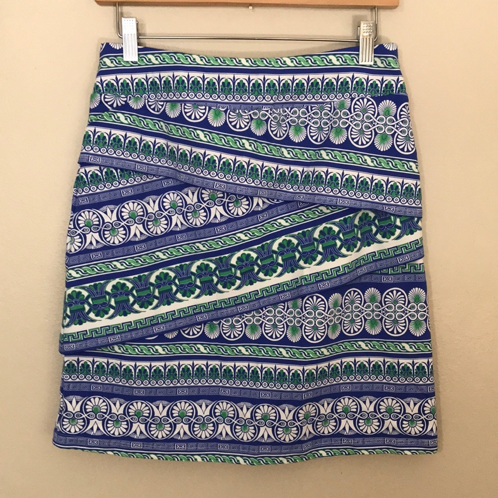 Like New J.McLaughlin Athleisure Skirt. Small‎